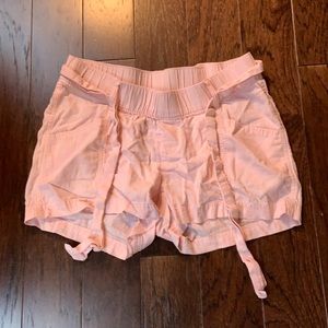Old navy maternity shorts, medium